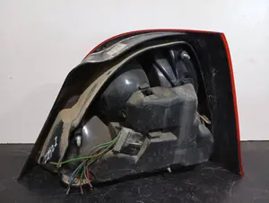Foto de PILOTO TRASERO IZQUIERDO SIN MARCA SIN MODELO foto 2