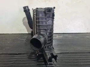 Foto de INTERCOOLER RENAULT CAPTUR I referencia 144961381R foto 5