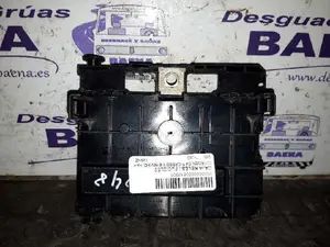 Foto de CAJA RELES / FUSIBLES CITROEN C4 PICASSO referencia 9661708080 foto 2