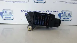 Foto de CAJA RELES / FUSIBLES SIN MARCA SIN MODELO referencia 2105450104 foto 3