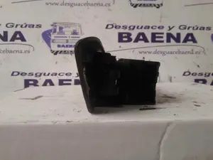 Foto de MANDO ELEVALUNAS DELANTERO IZQUIERDO NISSAN PRIMERA BERL./ TRAVELLER (P10/W10) foto 2