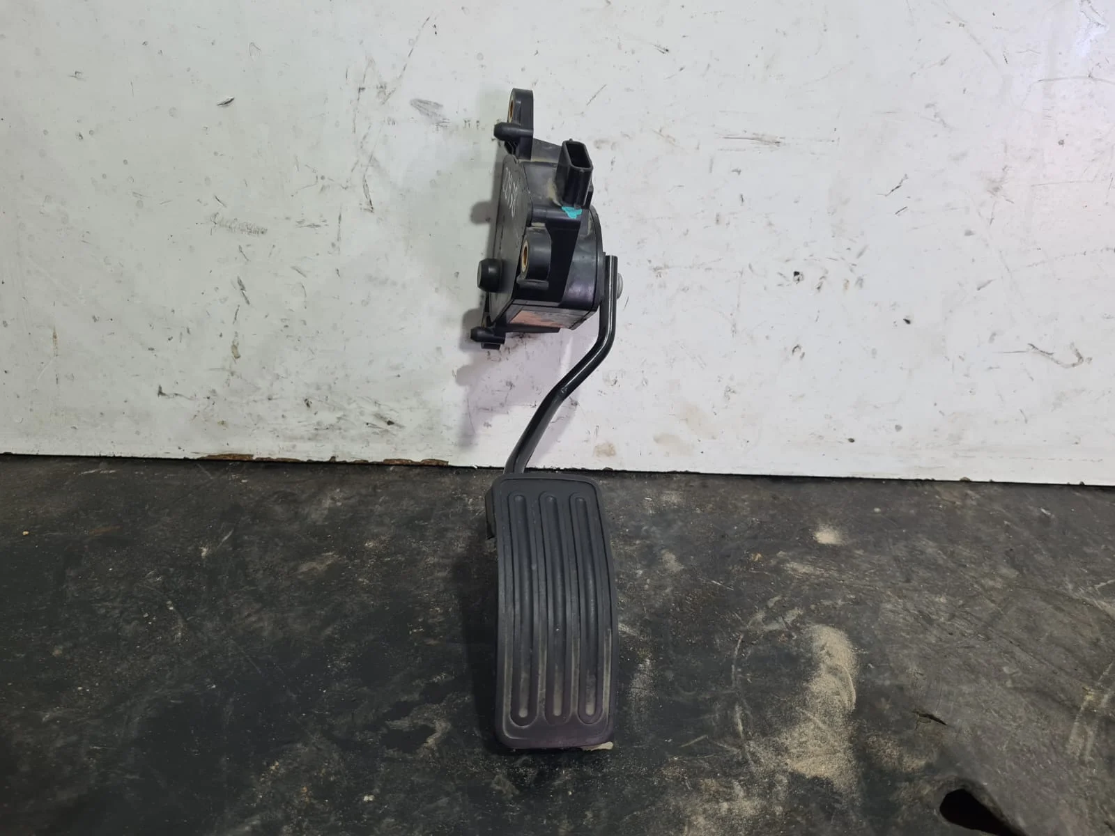 Foto de POTENCIOMETRO PEDAL RENAULT KOLEOS I referencia 18002JY40A