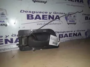 Foto de MANETA INTERIOR DELANTERA IZQUIERDA SIN MARCA SIN MODELO referencia 7700823286