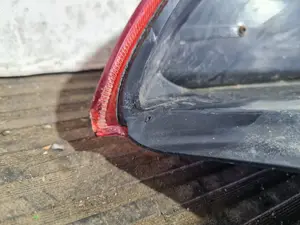 Foto de PILOTO TRASERO DERECHO FORD FOCUS BERLINA (CB4) referencia 8M5113404A foto 4