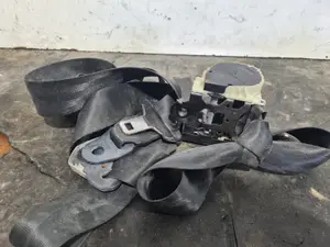 Foto de CINTURON SEGURIDAD DELANTERO IZQUIERDO CITROEN C3 referencia 33040326 foto 3