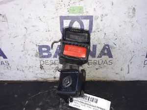 Foto de CINTURON SEGURIDAD TRASERO CENTRAL SIN MARCA SIN MODELO referencia 02310228