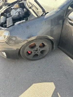 Foto de ALETA DELANTERA IZQUIERDA VOLKSWAGEN GOLF VI (5K1)(10.2008)