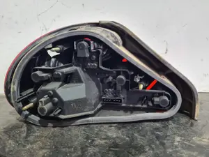 Foto de PILOTO TRASERO DERECHO JAGUAR X-TYPE referencia 89021772 foto 4