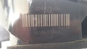 Foto de PILOTO TRASERO DERECHO SIN MARCA SIN MODELO referencia 5K0945094P foto 2