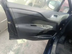 Foto de GUARNECIDO PUERTA DELANTERA IZQUIERDA CITROEN C4 BERLINA