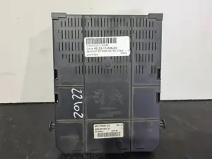 Foto de CAJA RELES / FUSIBLES PEUGEOT 307 BERLINA (S2) referencia 216761594 foto 2