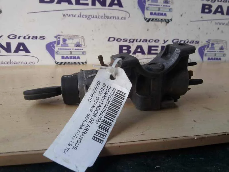 Foto de CONMUTADOR DE ARRANQUE SIN MARCA SIN MODELO referencia 4B0905851C