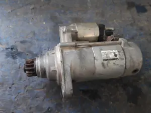 Foto de MOTOR ARRANQUE SIN MARCA SIN MODELO referencia 02M911024