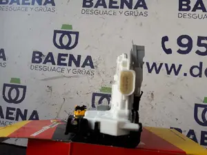 Foto de CERRADURA PUERTA TRASERA DERECHA SIN MARCA SIN MODELO referencia 1P0839016 foto 2