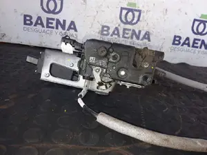 Foto de CERRADURA PUERTA TRASERA DERECHA SIN MARCA SIN MODELO foto 2
