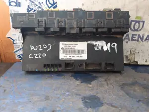 Foto de CAJA RELES / FUSIBLES SIN MARCA SIN MODELO referencia 2035451801 foto 1