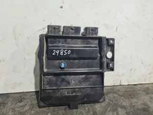 Foto de CENTRALITA MOTOR UCE RENAULT MEGANE II BERLINA 5P referencia 8200259832 foto 4