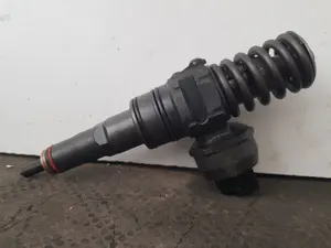 Foto de INYECTOR SIN MARCA SIN MODELO referencia 038130073AJ foto 1