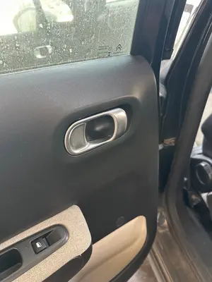 Foto de MANETA INTERIOR TRASERA IZQUIERDA CITROEN C3