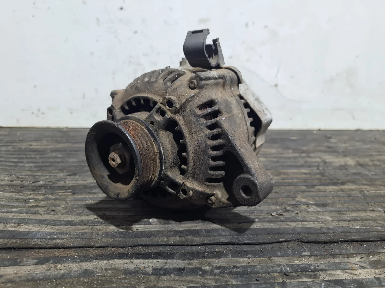 Foto de ALTERNADOR TOYOTA RAV4 FUNCRUISER (A1)