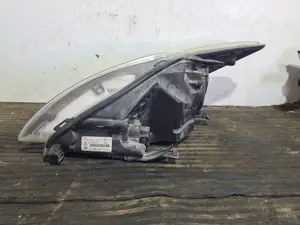 Foto de FARO DERECHO FORD FOCUS BERLINA (CAP) referencia 8M5113W029CE foto 3