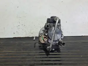 Foto de BOMBA INYECCION NISSAN CABSTAR referencia HU294000 foto 4