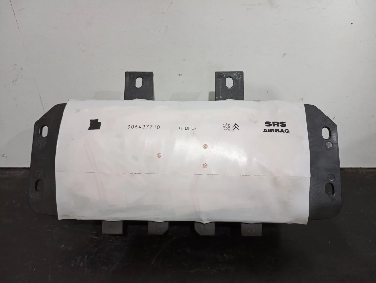 Foto de AIRBAG DELANTERO DERECHO SIN MARCA SIN MODELO referencia 9801846680