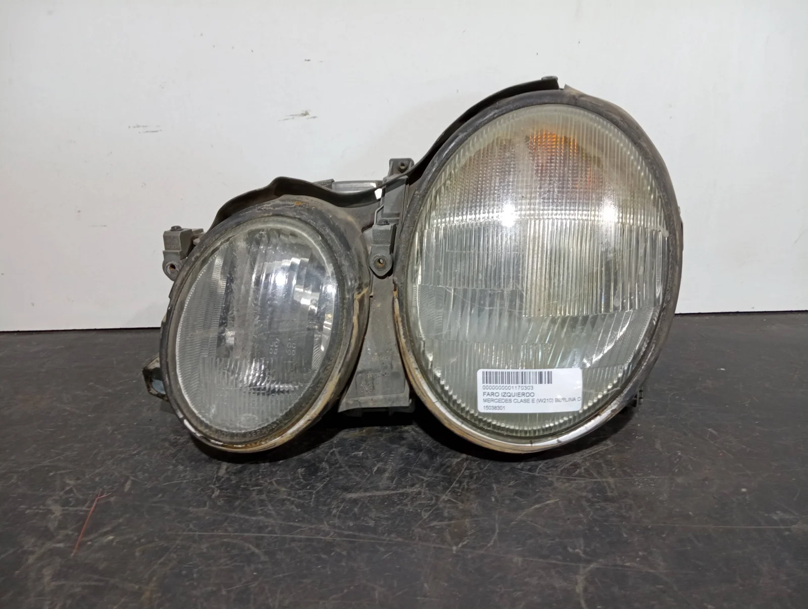 Foto de FARO IZQUIERDO SIN MARCA SIN MODELO referencia 15038301