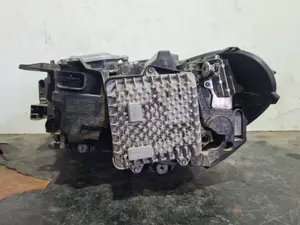 Foto de FARO DERECHO BMW SERIE X1 (F48) referencia 901560862 foto 9