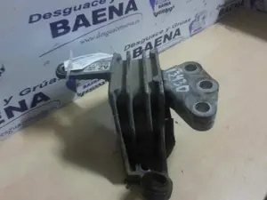 Foto de SOPORTE MOTOR TRASERO OPEL INSIGNIA BERLINA referencia 13227717 foto 2
