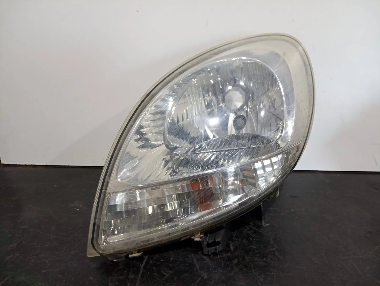 Foto de FARO IZQUIERDO RENAULT KANGOO I (F/KC0) referencia 770169086