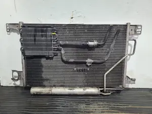 Foto de CONDENSADOR / RADIADOR  AIRE ACONDICIONADO MERCEDES-BENZ CLASE C (BM 203) BERLINA referencia A2035001654