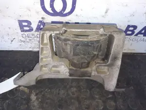 Foto de SOPORTE MOTOR DERECHO SIN MARCA SIN MODELO referencia 326B40 foto 2