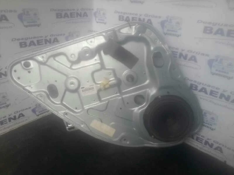 Foto de ELEVALUNAS TRASERO IZQUIERDO FORD FOCUS BERLINA (CAP) referencia VEH-14925