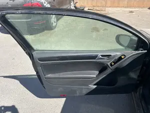 Foto de LUNA DELANTERA IZQUIERDA VOLKSWAGEN GOLF VI (5K1)(10.2008)