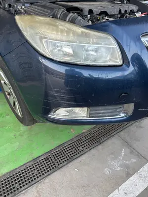 Foto de PARAGOLPES DELANTERO OPEL INSIGNIA BERLINA