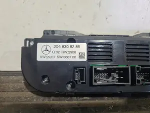 Foto de MANDO CLIMATIZADOR MERCEDES-BENZ CLASE C (BM 204) BERLINA referencia 2048308285 foto 3