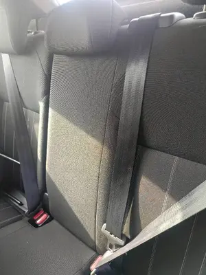 Foto de CINTURON SEGURIDAD TRASERO CENTRAL CITROEN C4 BERLINA