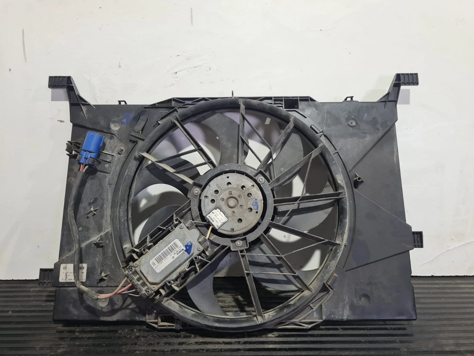 Foto de ELECTROVENTILADOR MERCEDES-BENZ CLASE A (BM 169) referencia A1695002093