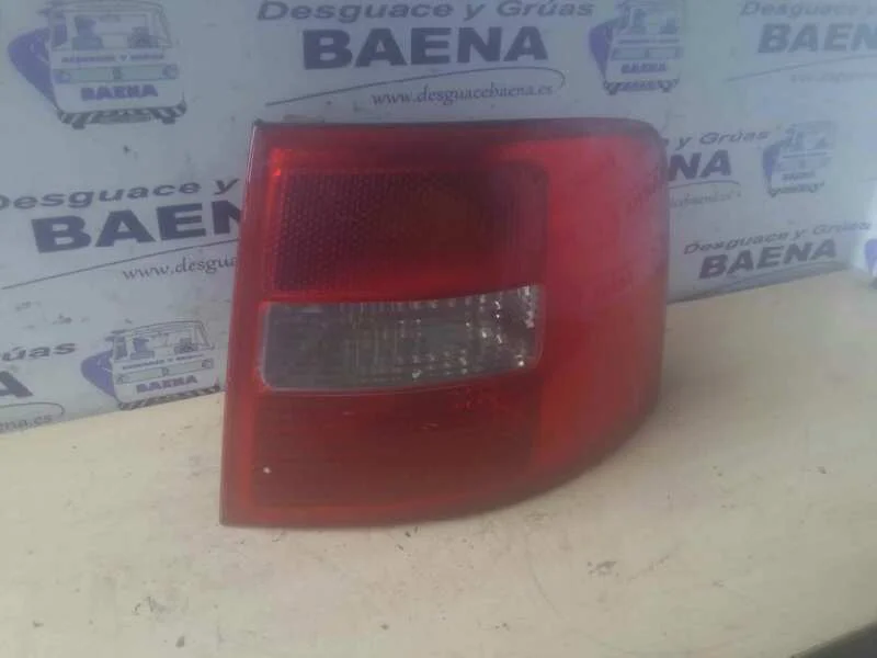 Foto de PILOTO TRASERO DERECHO AUDI A6 AVANT (4B5) referencia 4B9945096F3FZ