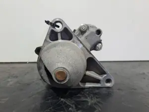 Foto de MOTOR ARRANQUE TOYOTA AURIS (E15) referencia 281000N050 foto 4