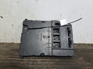 Foto de CAJA RELES / FUSIBLES RENAULT SCENIC II (JM) referencia 8200351184