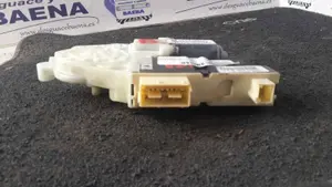 Foto de MOTOR ELEVALUNAS DELANTERO DERECHO SIN MARCA SIN MODELO referencia 9681574880 foto 1