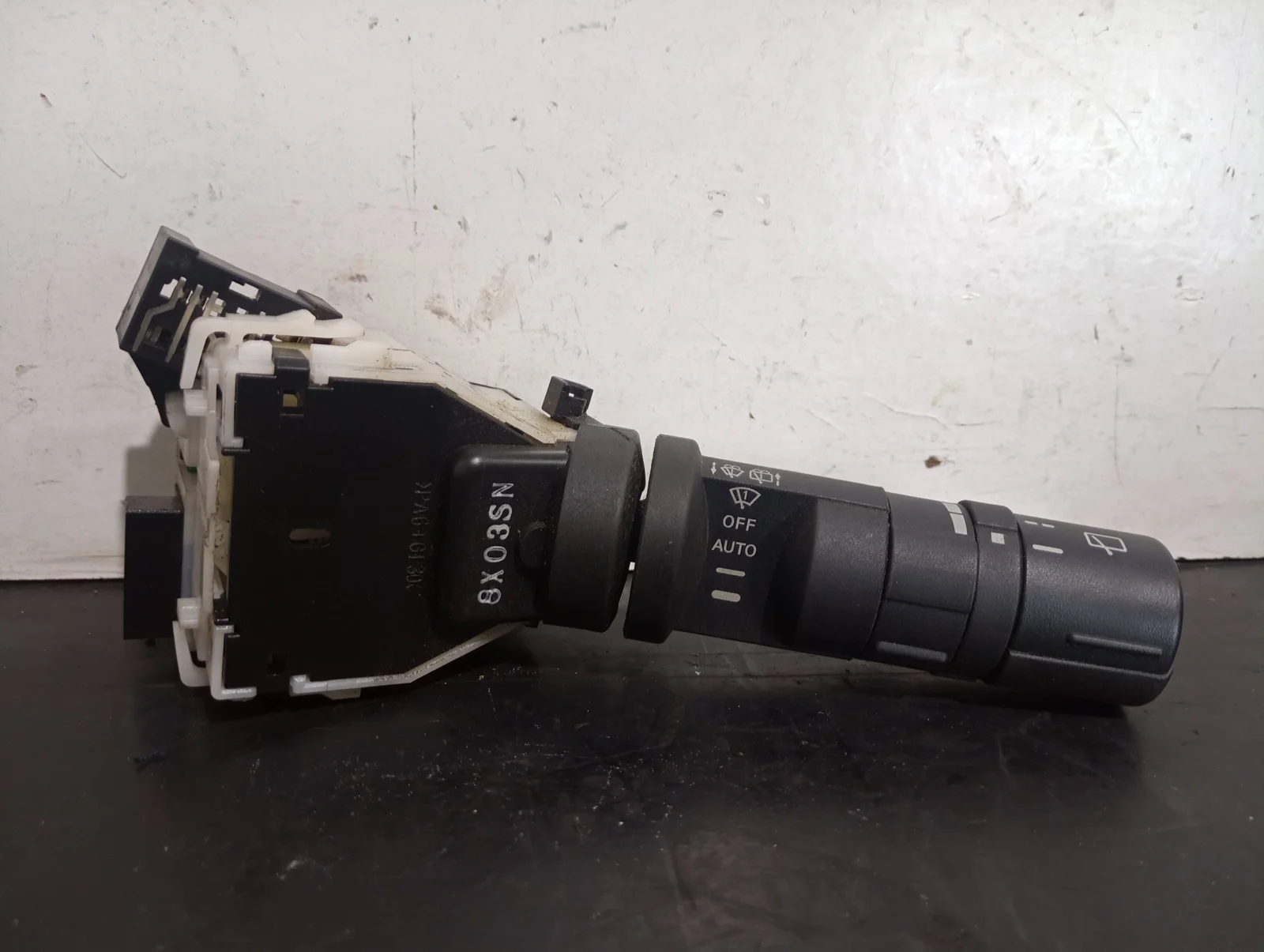 Foto de MANDO LIMPIA NISSAN QASHQAI (J10) referencia 8X03SN