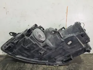 Foto de FARO DERECHO VOLKSWAGEN GOLF VI (5K1)(10.2008) referencia 5K1941006J foto 4