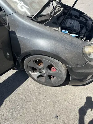 Foto de ALETA DELANTERA DERECHA VOLKSWAGEN GOLF VI (5K1)(10.2008)