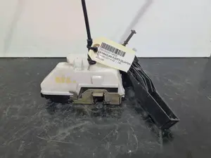 Foto de CERRADURA PUERTA DELANTERA IZQUIERDA CITROEN C3 referencia 46982980