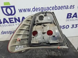 Foto de PILOTO TRASERO DERECHO BMW SERIE 3 BERLINA (E46) referencia 8383822 foto 3