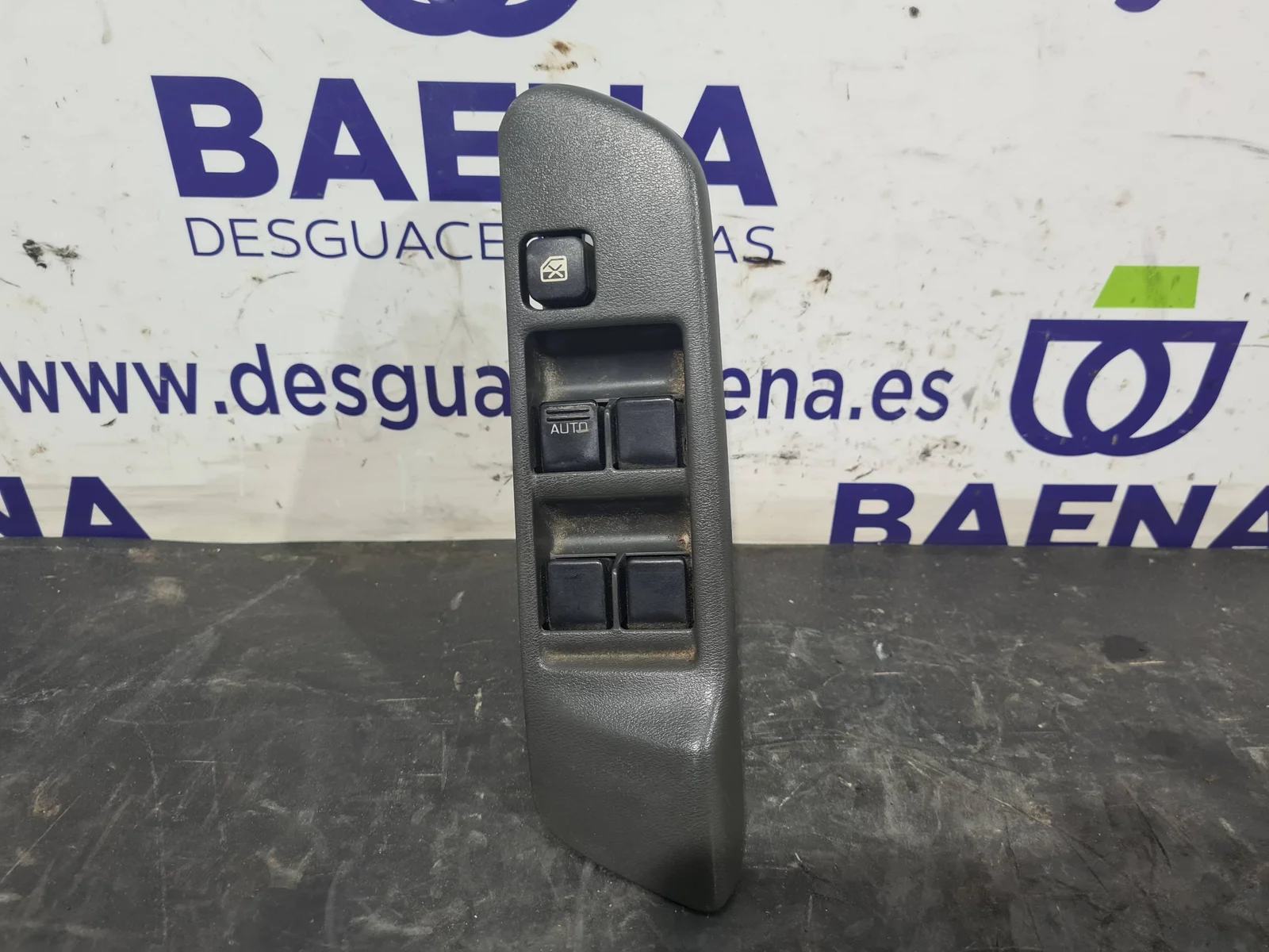 Foto de MANDO ELEVALUNAS DELANTERO IZQUIERDO NISSAN PRIMERA BERLINA (P11)