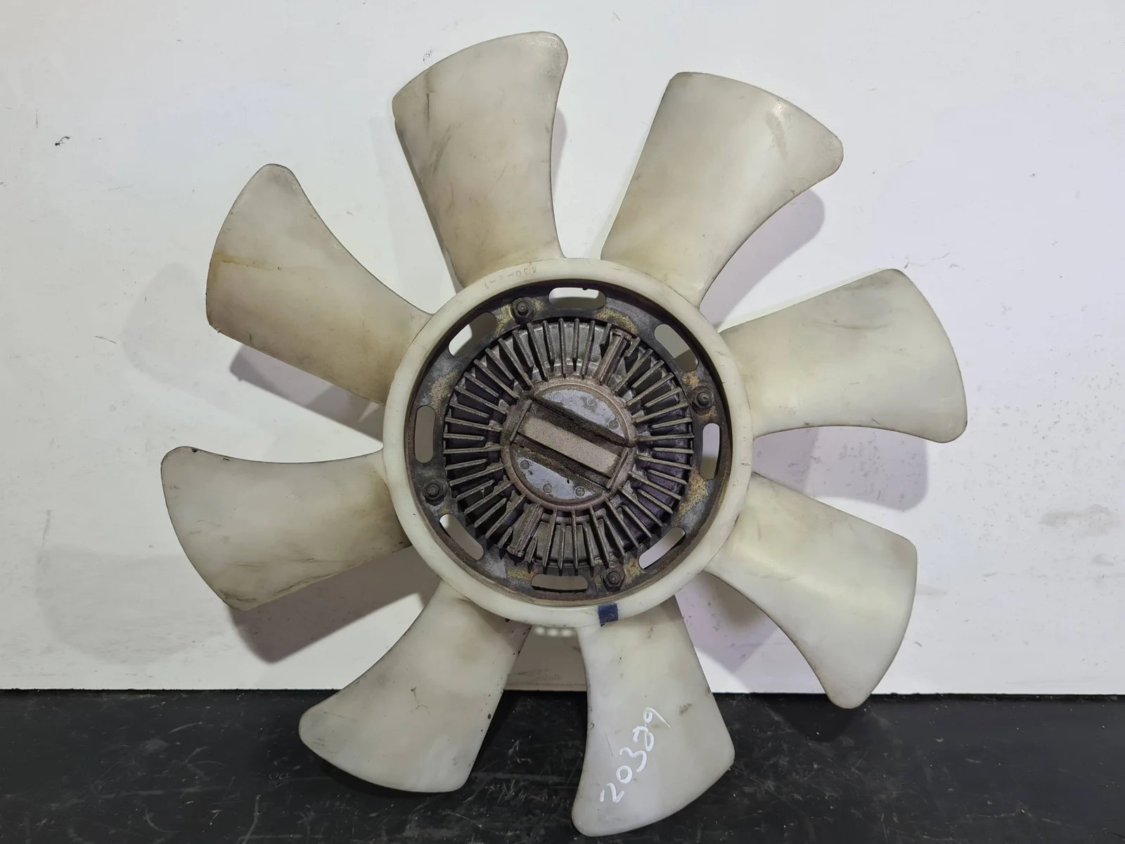 Foto de VENTILADOR VISCOSO MOTOR MITSUBISHI SPACE GEAR (PA0)